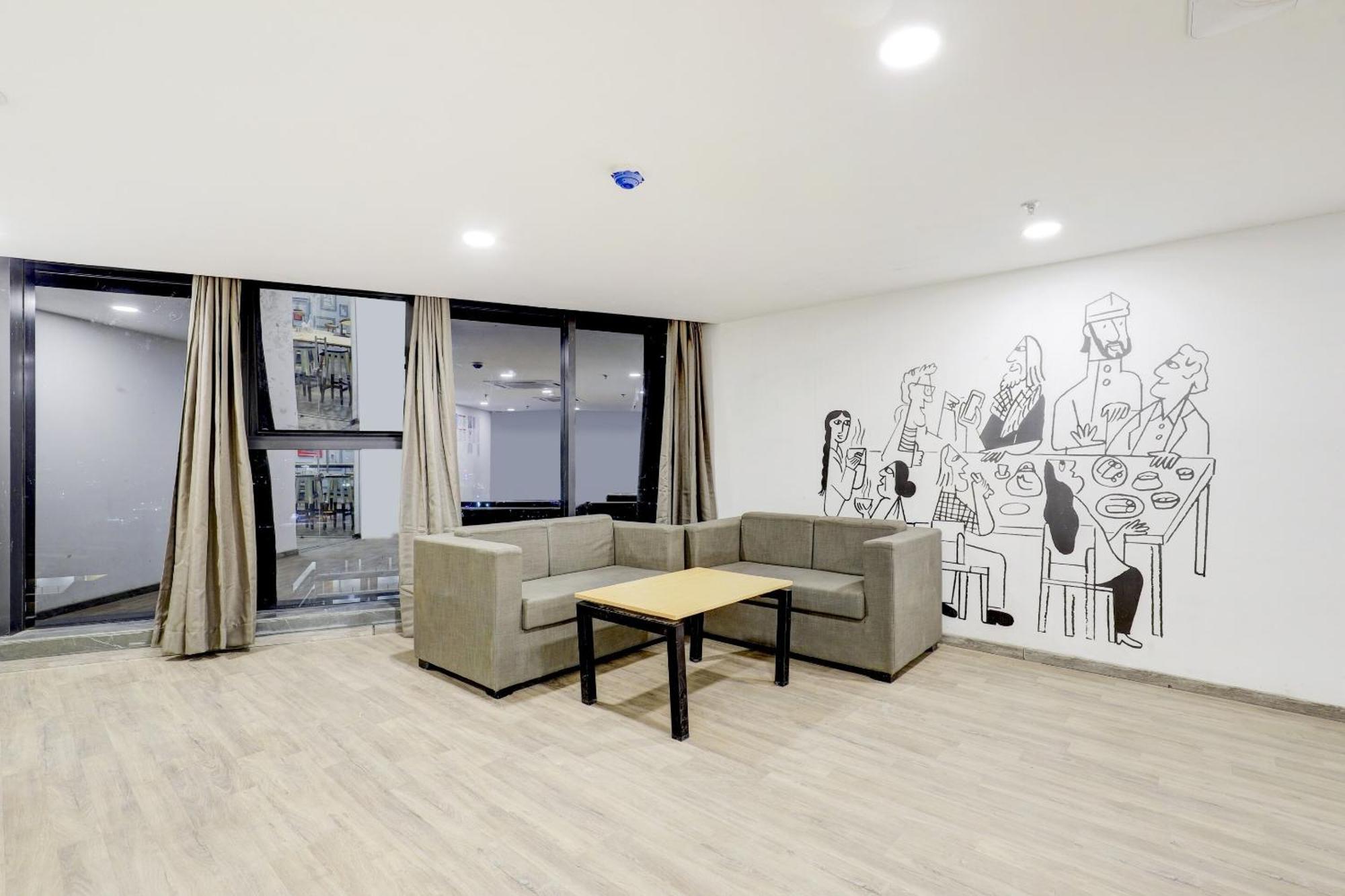 Super Townhouse Rajyash Rise Ξενοδοχείο Sarkhej Εξωτερικό φωτογραφία